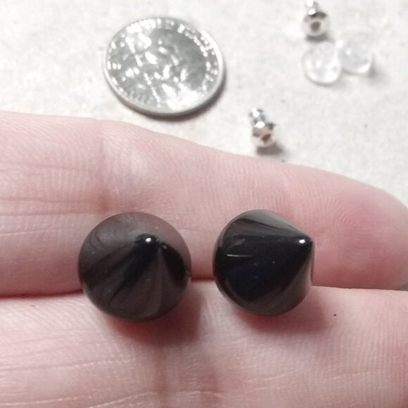 Black Onyx ~ Cone Spike Studs Posts Earrings ~ Unisex! Sexy Edgy Cool Punk Goth - Picture 1 of 4